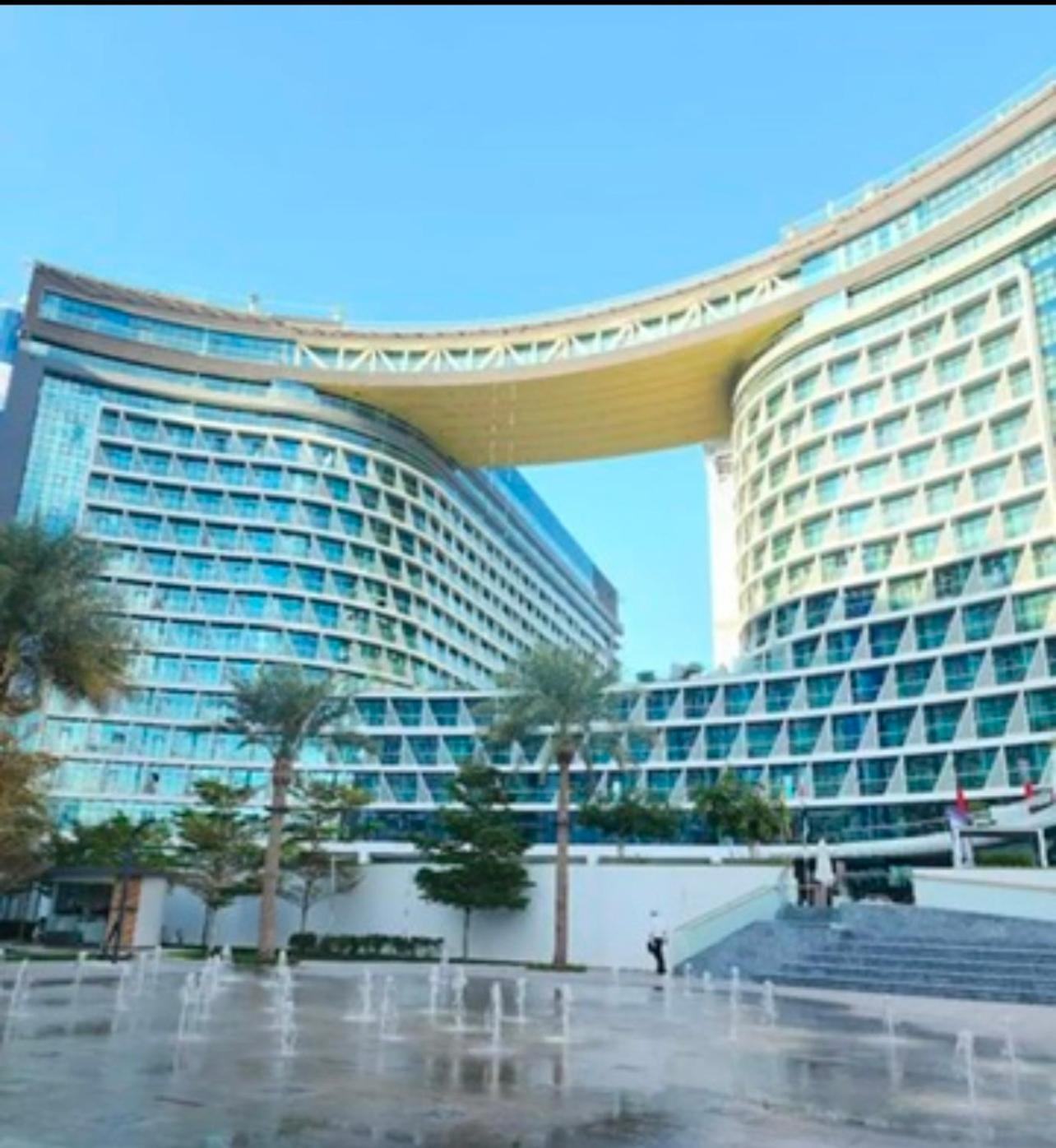 1 Bedroom By The With Free Rooftop Pool Access Apartment *